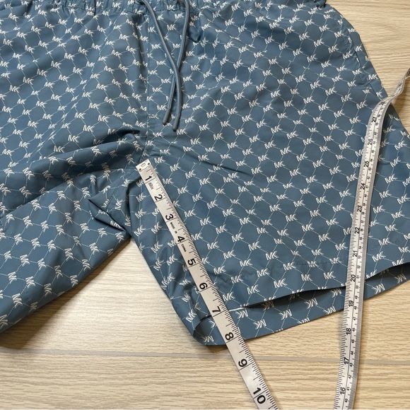 Michael Kors Mid Length Blue White MK Logo Swim Lined Shorts Trunks Mens Size L - Picture 13 of 13